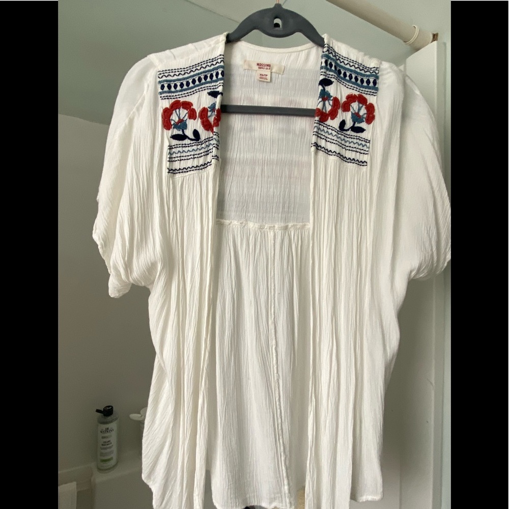 Mossimo flowy boho cardigan with embroidered details